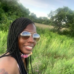 Meet your Posher, Kendra